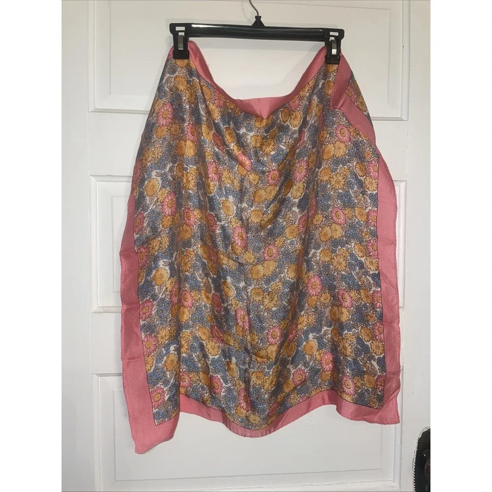 Vintage Pink Floral Flower Scarf‎